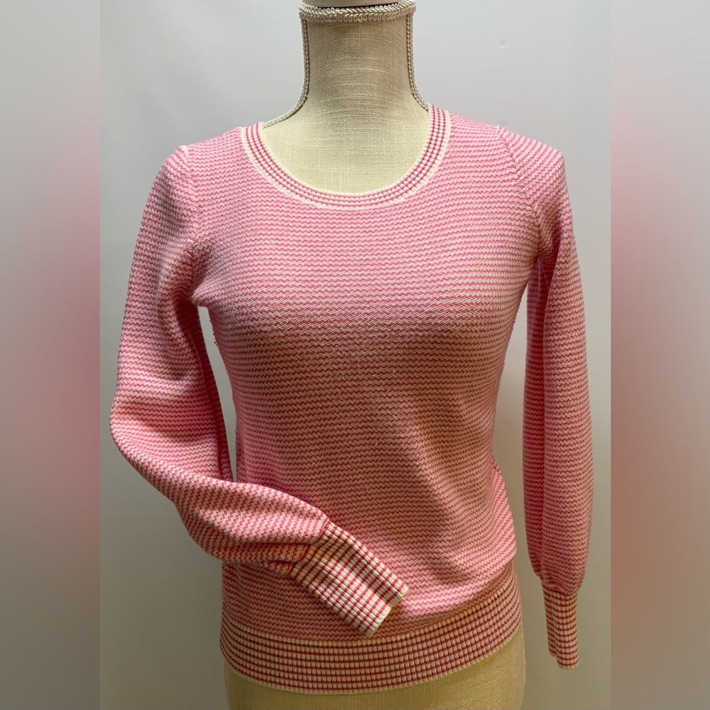 Talbots Pink/White Chevron Fitted Sweater With Ribbed Neck and Cuffs-Petite S